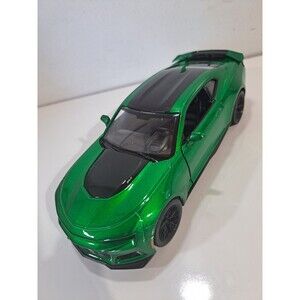 Motormax Die Cast 1/24 Scale 2017 Chevrolet Camaro ZL1 Muscle Car